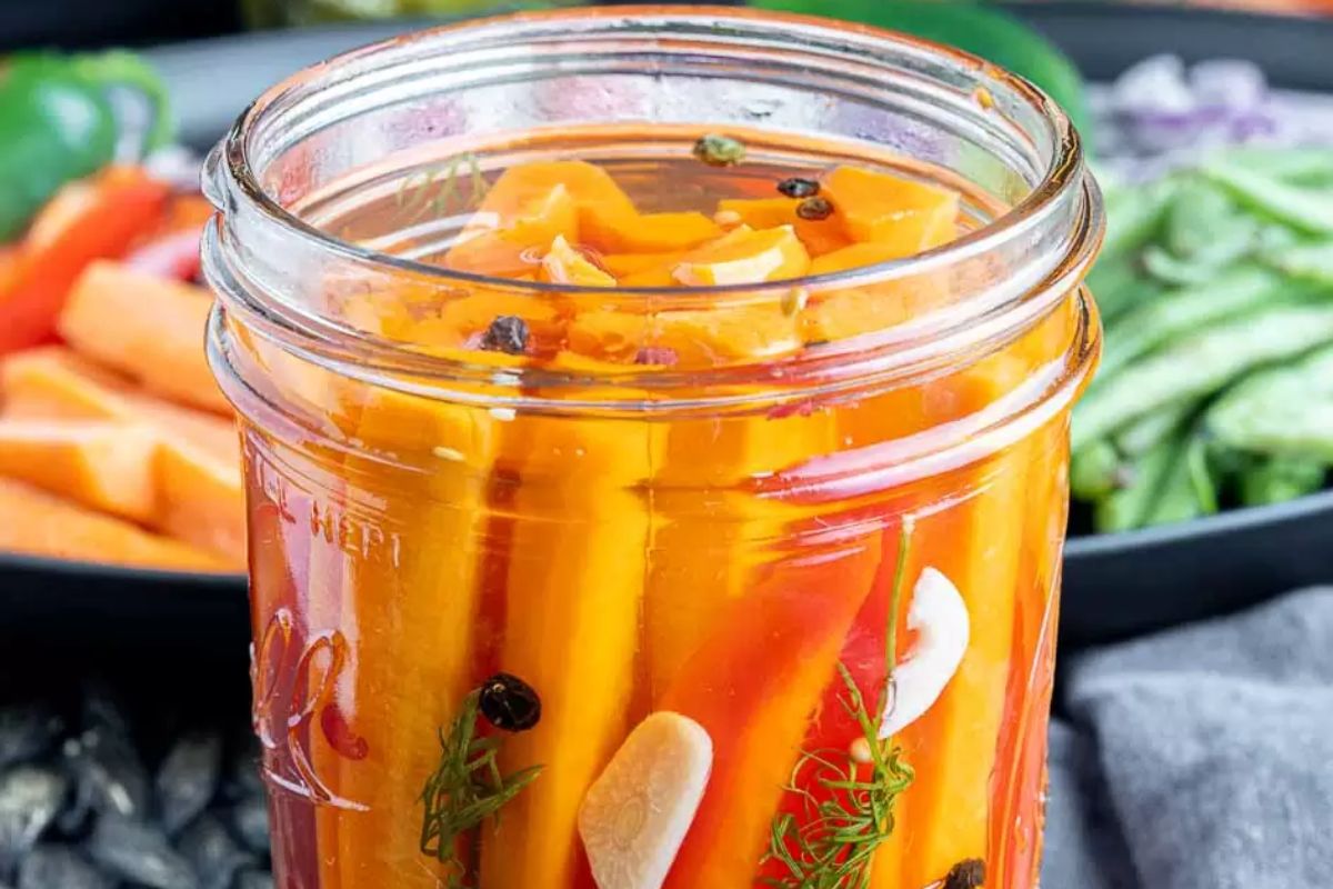 Quick Pickled Carrots Recipe