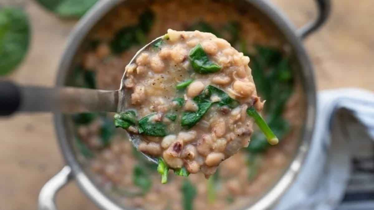 Quickie Black Eyed Peas And Greens. 