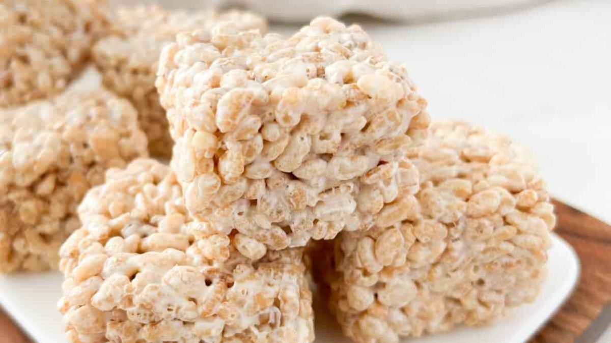 Rice Crispy Treats With Marshmallow Fluff.