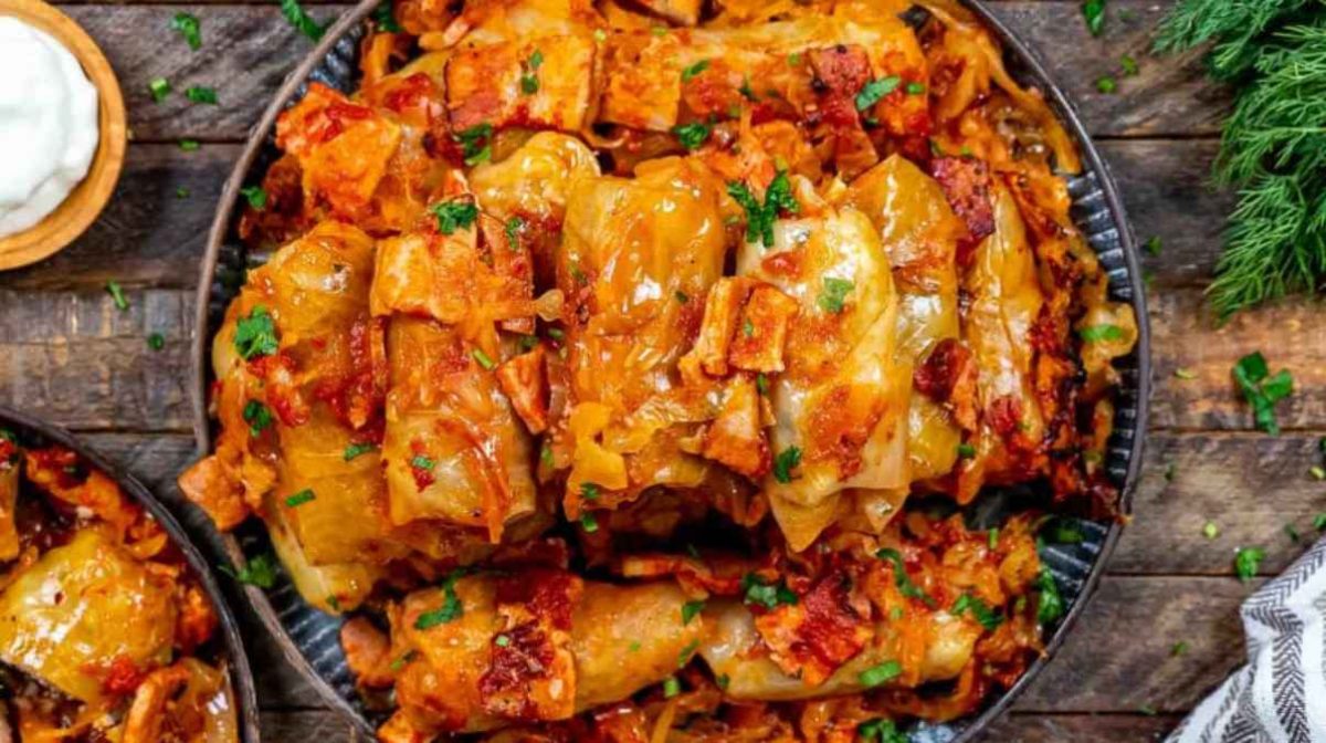 Romanian Cabbage Rolls (Sarmale).
