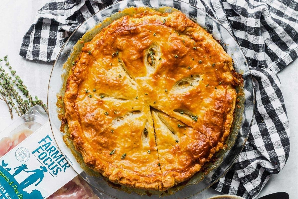 Rustic Cheesy Broccoli Chicken Pot Pie
