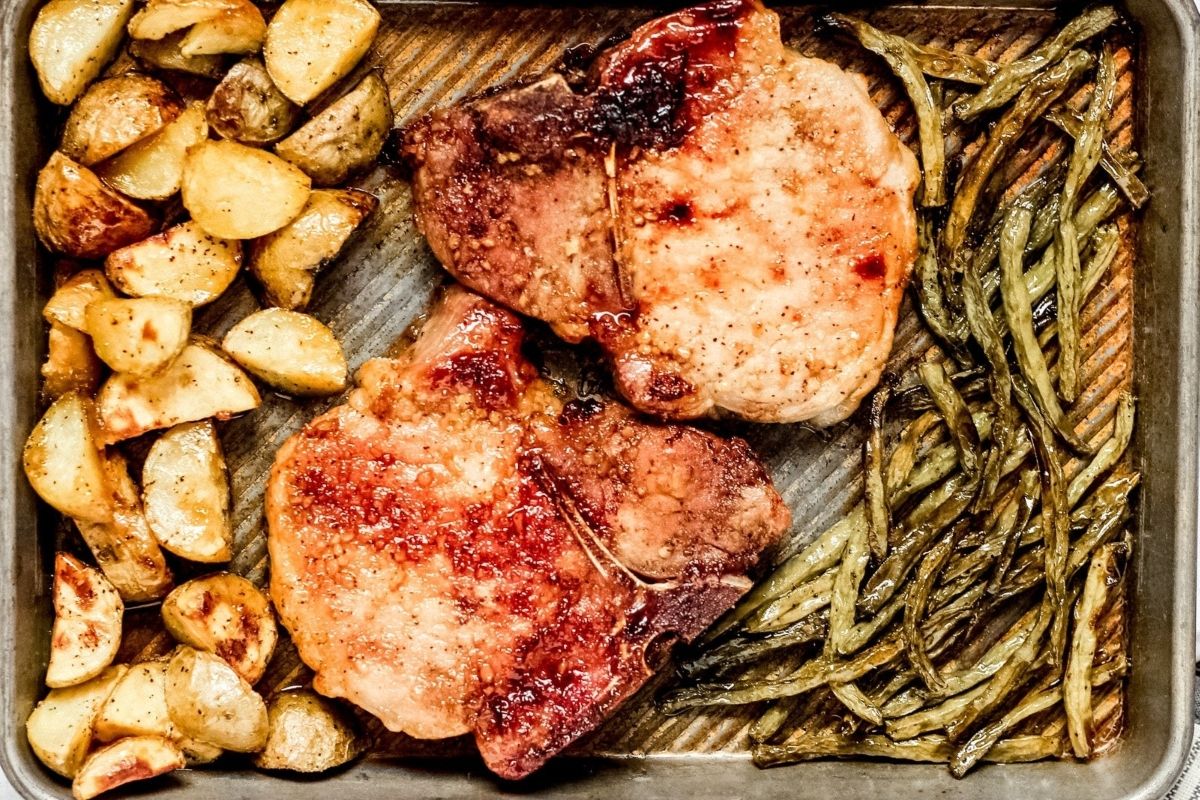 Sheet Pan Brown Sugar Pork Chops 2