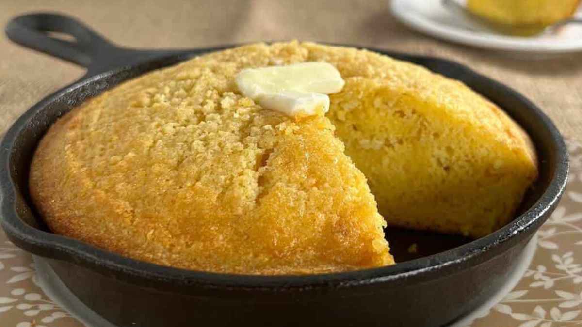 Small Batch Cast Iron Skillet Cornbread. 