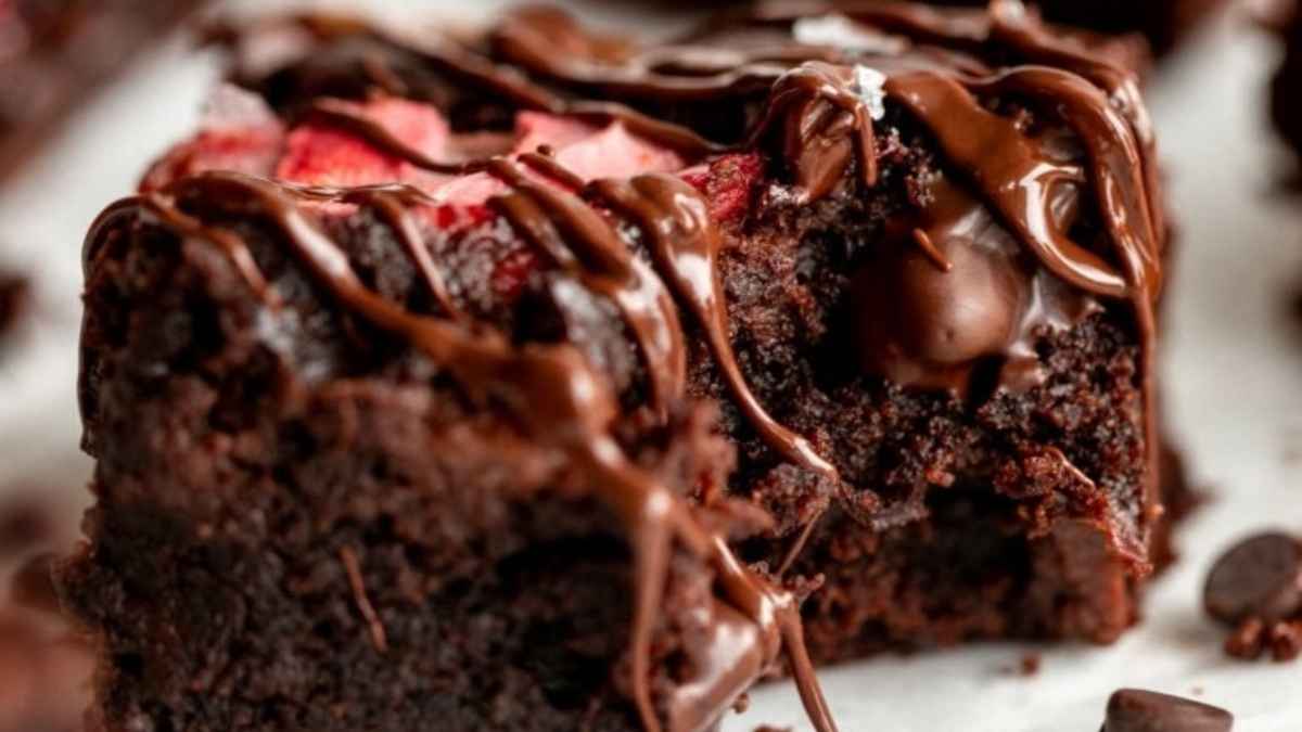 Strawberry Chocolate Brownies.