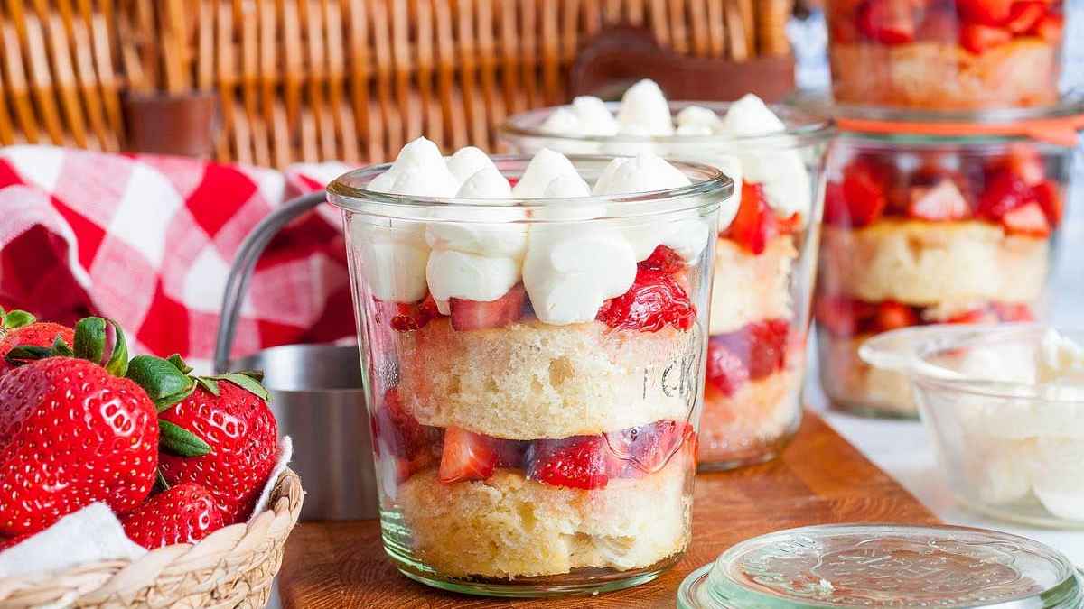 Strawberry Shortcake In A Jar.