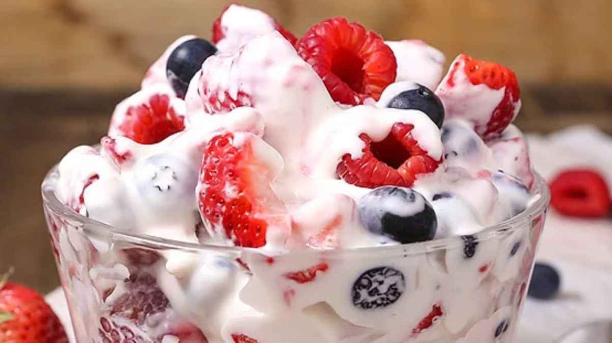 Summer Berry Cheesecake Salad + Video.