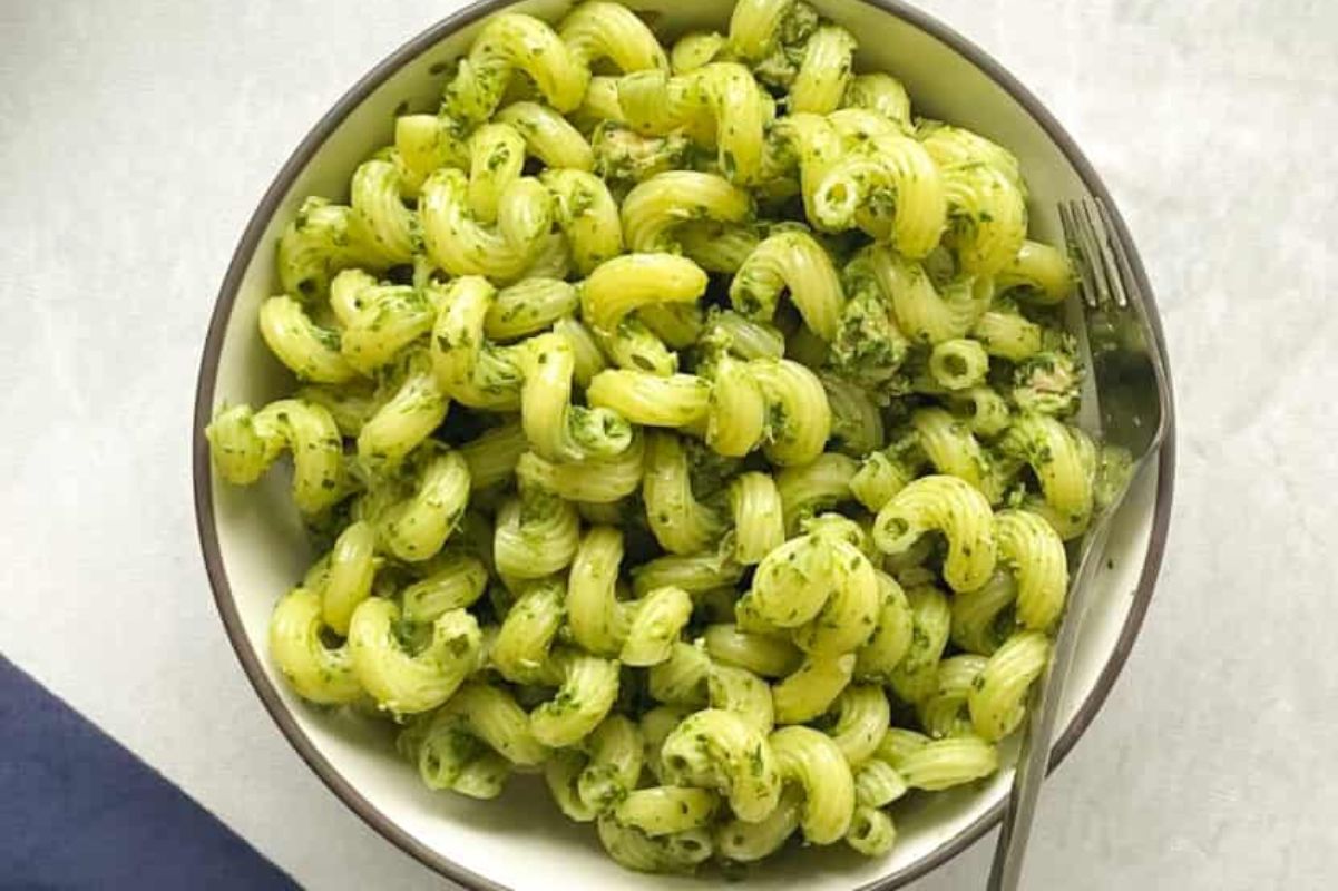 Tuna Pesto Pasta With Arugula Spinach Pesto
