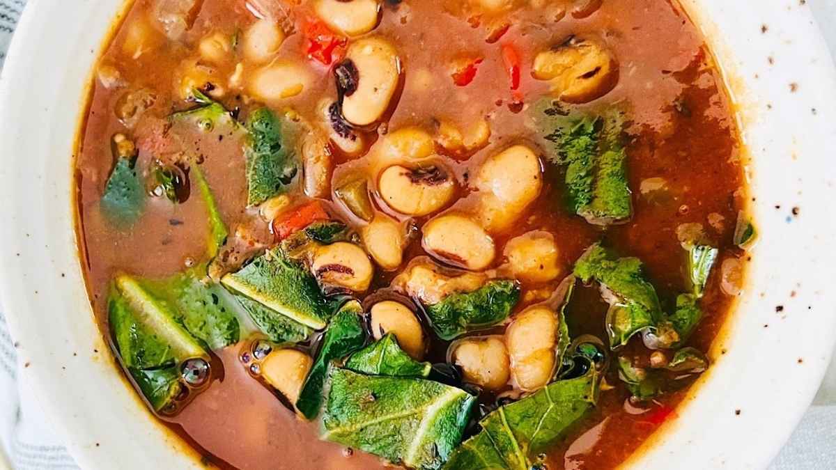 Vegan Black-Eyed Pea Soup. 