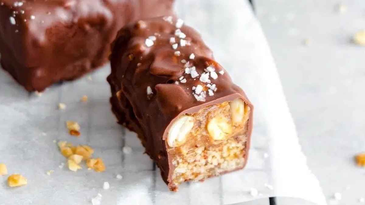 Vegan Snickers Bars (No-Bake, GF).