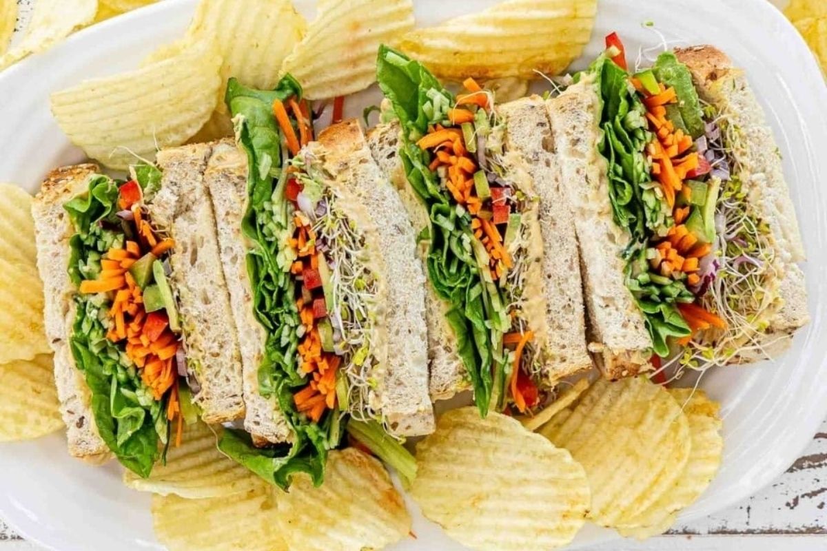 Veggie And Hummus Sandwich