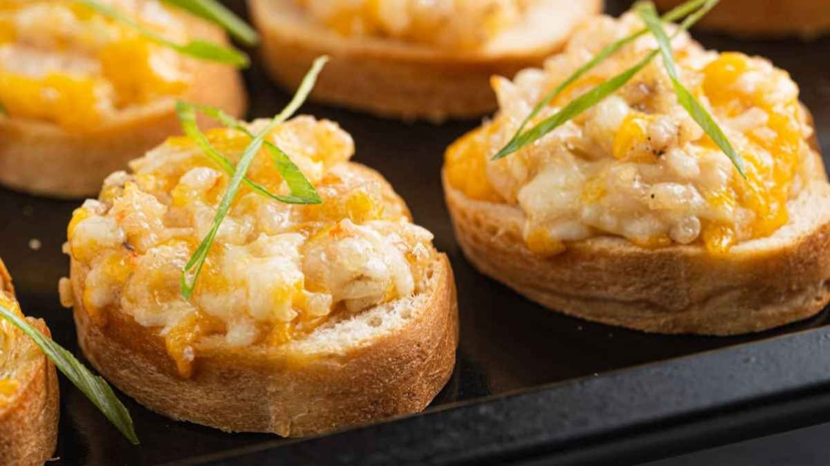 Vietnamese Shrimp Toast (bánh Mì Nướng Tôm).