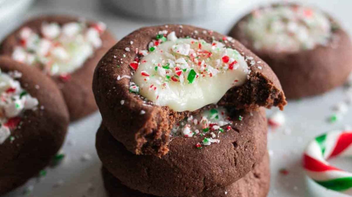White Chocolate Candy Cane Thumbprint Cookies. 