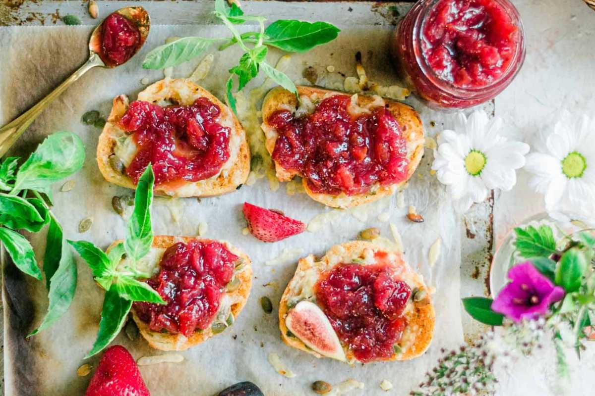 15-minute Crostini with Cheese and Strawberry-Fig Preserves.