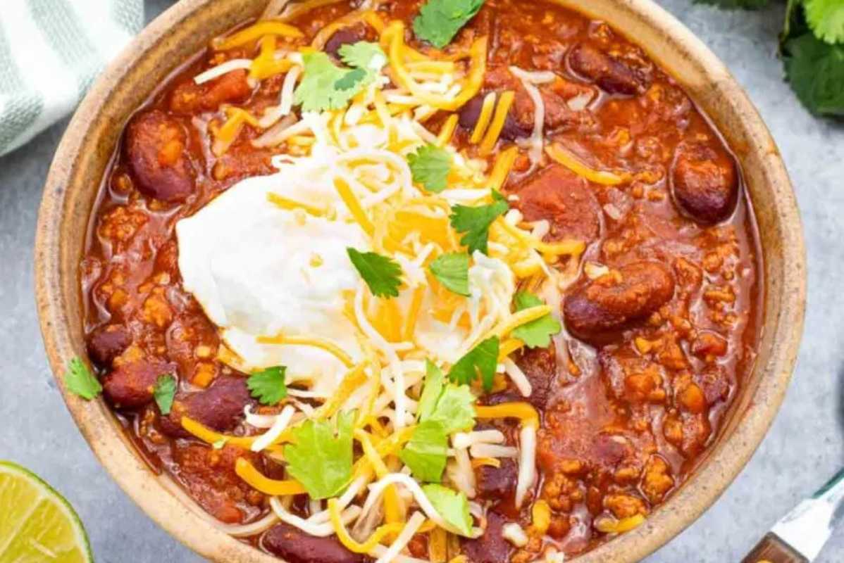 5-Ingredient Easy Instant Pot Chili. 