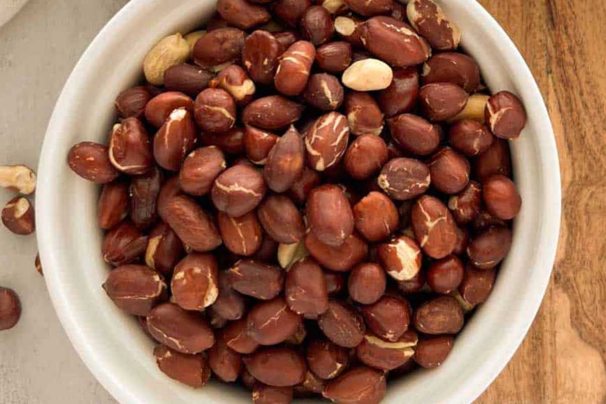 Air Fryer Roasted Peanuts. 