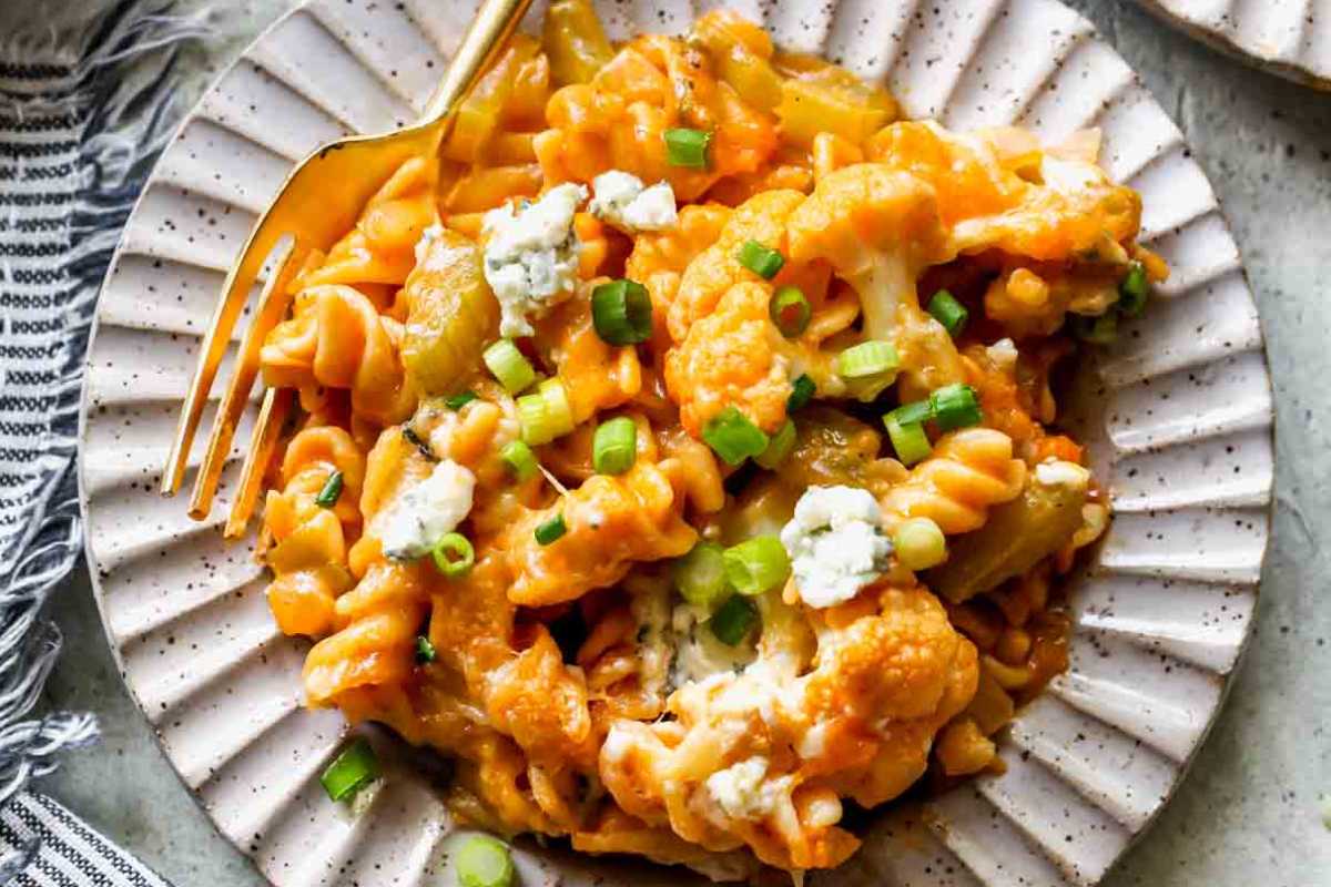 Buffalo Cauliflower Mac And Cheese. 