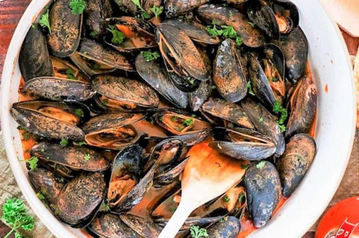 Buffalo Steamed Mussels Recipe.