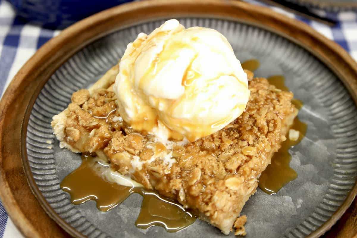 Caramel Apple Slab Pie. 