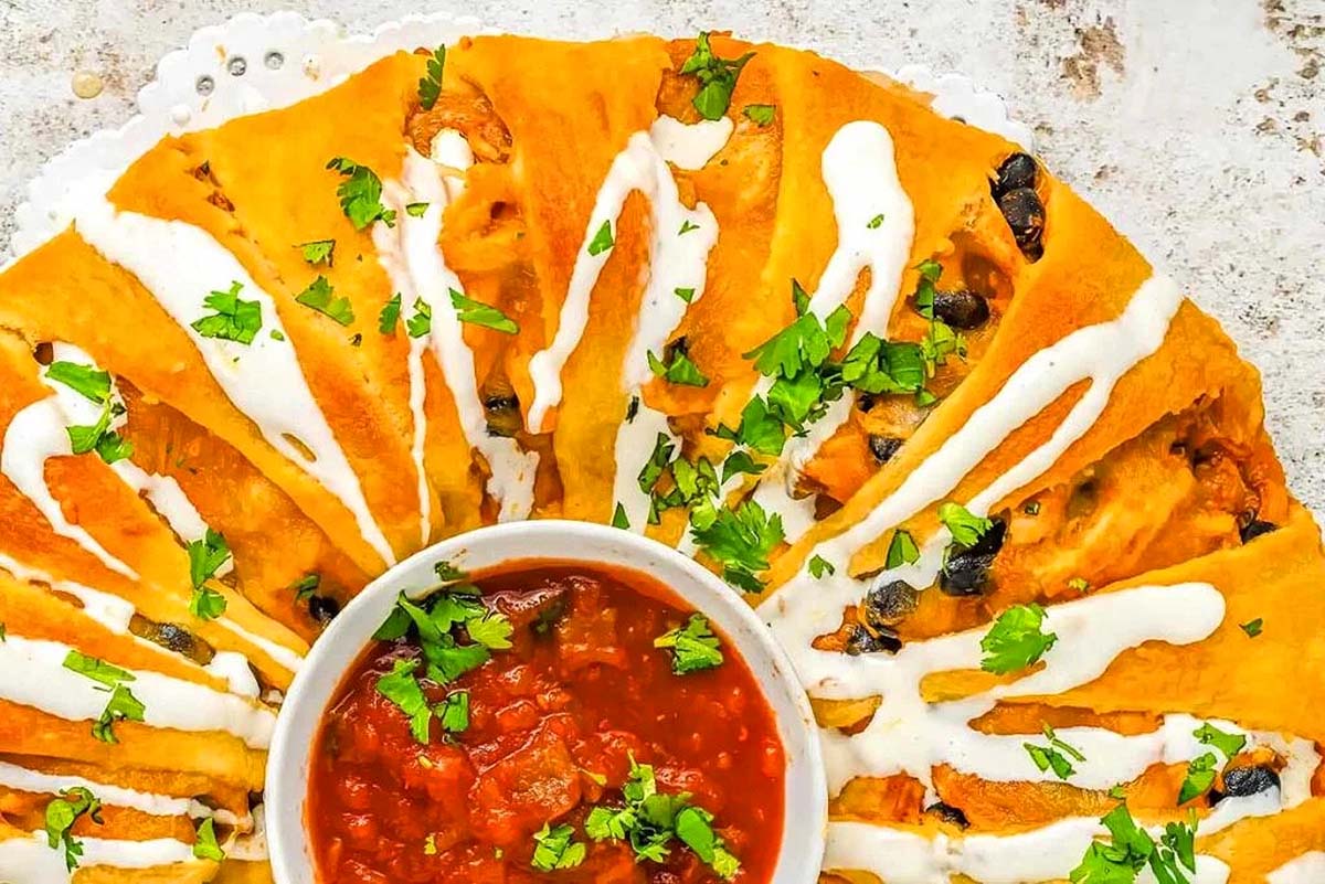 Chicken Enchilada Crescent Roll Wreath