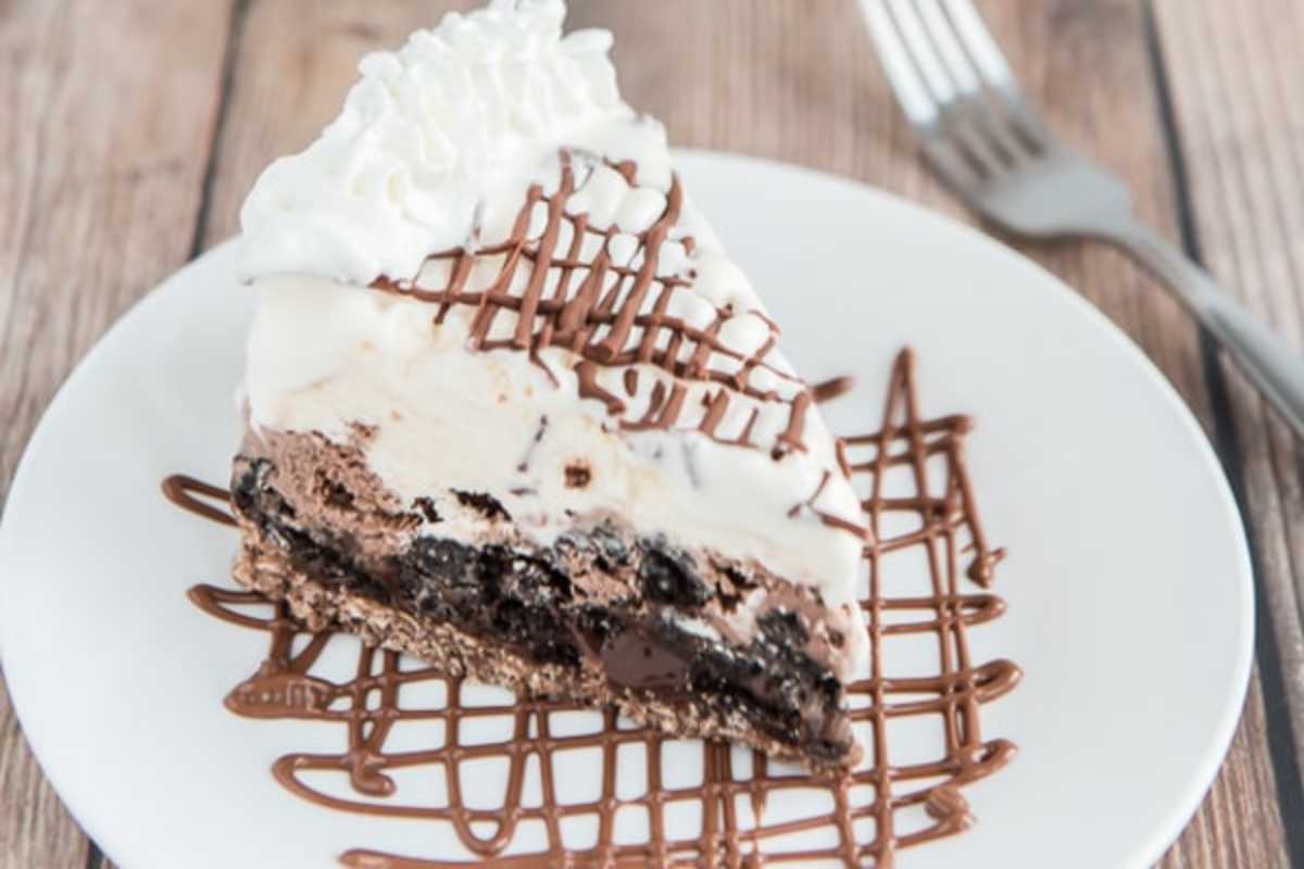 Chocolate Vanilla Ice Cream Cake.