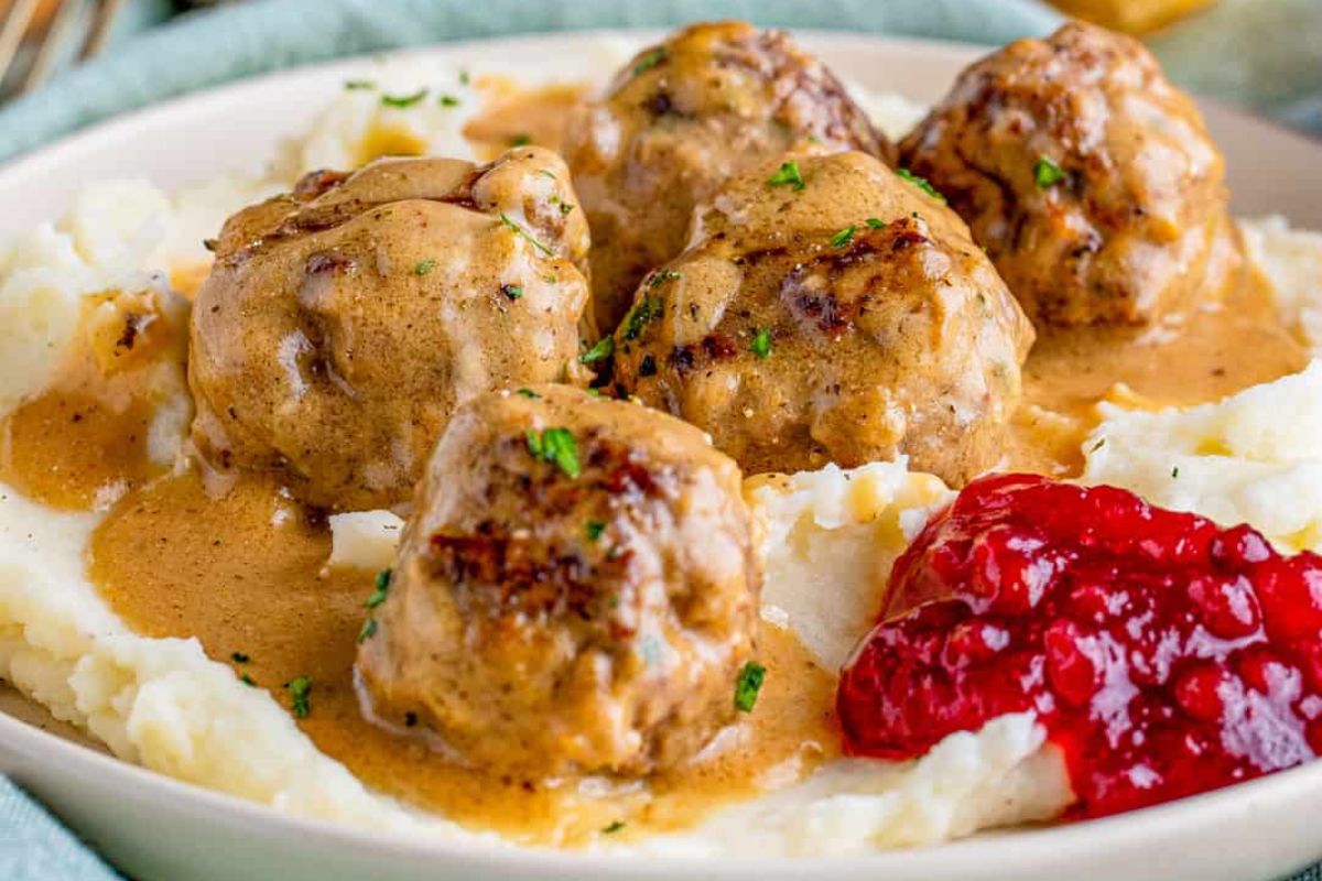 Copycat Ikea Swedish Meatballs