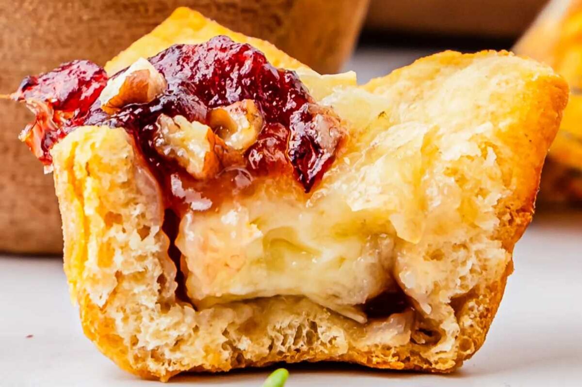 Cranberry Brie Bites. 