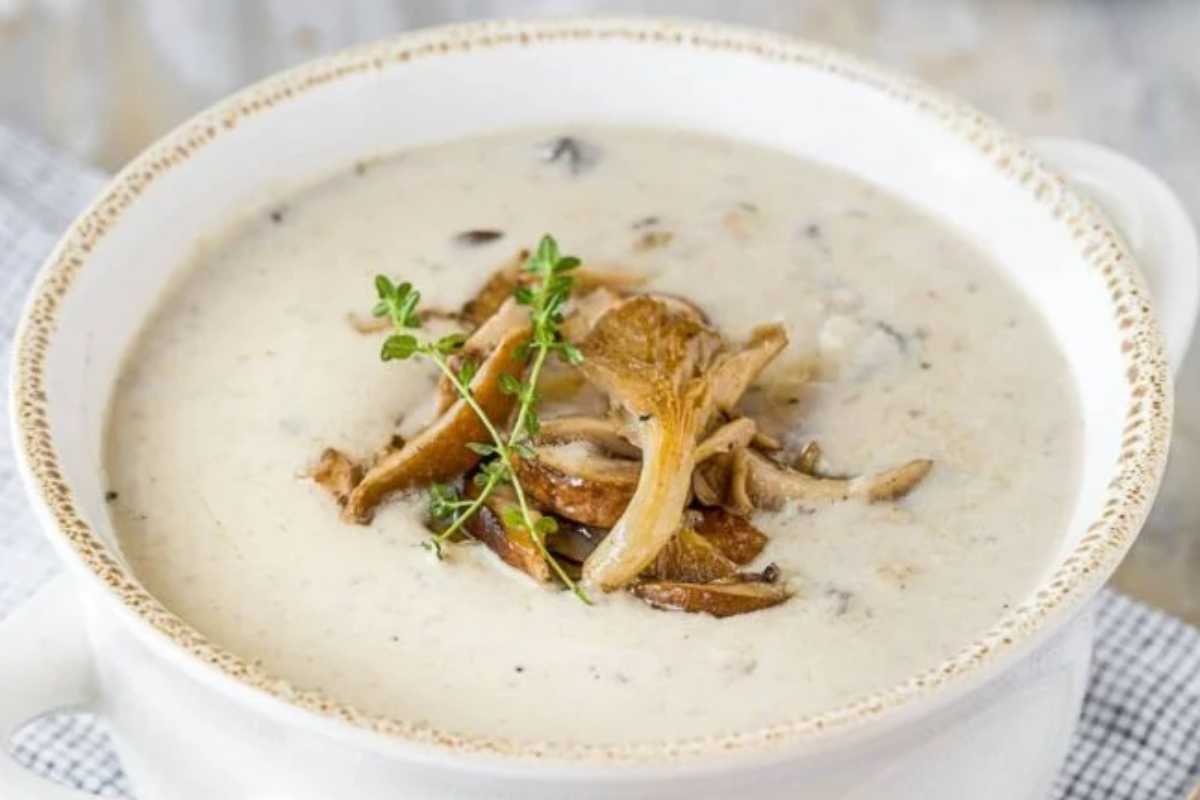 Cream Of Mushroom Soup With Sherry. 