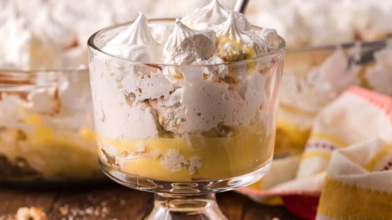 No Bake Banana Pudding Cups.