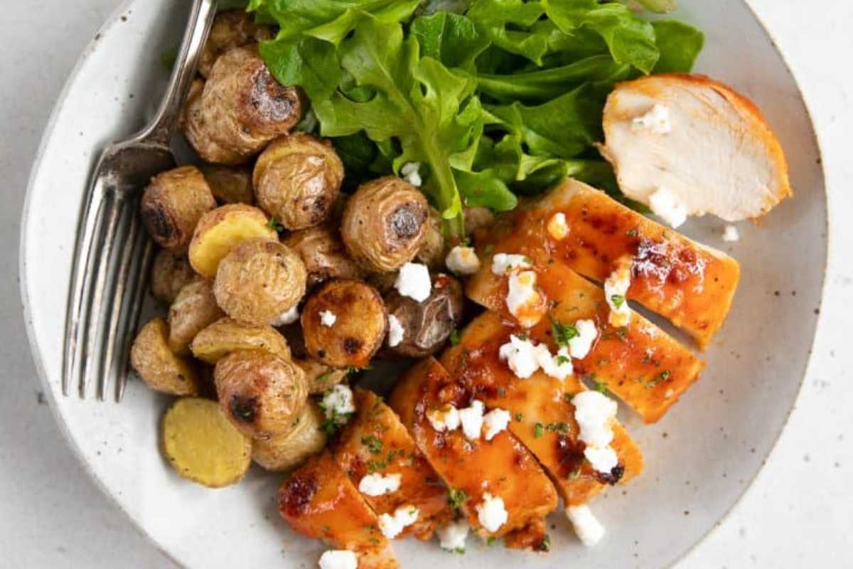 Easy Baked Buffalo Chicken Recipe. 