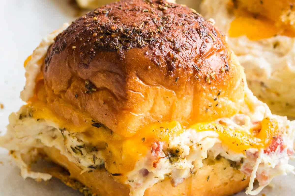 Easy Crack Chicken Sliders (on Hawaiian Rolls). 