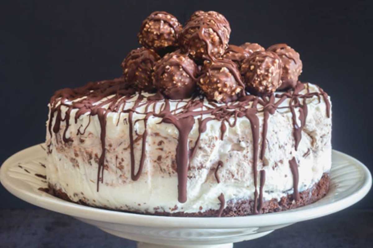 Easy Ice Cream Cake Recipe Recipe.