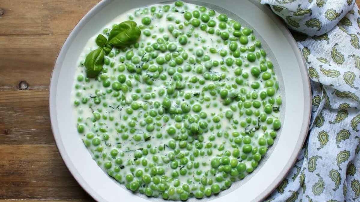 Grandma'S Fresh Creamed Peas With Basil.
