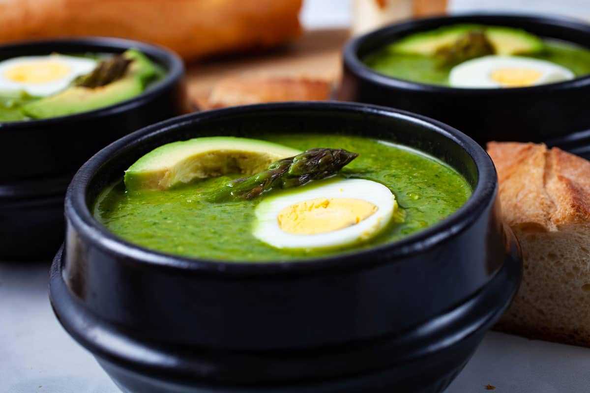 Healthy Creamy Asparagus Soup (No Cream).