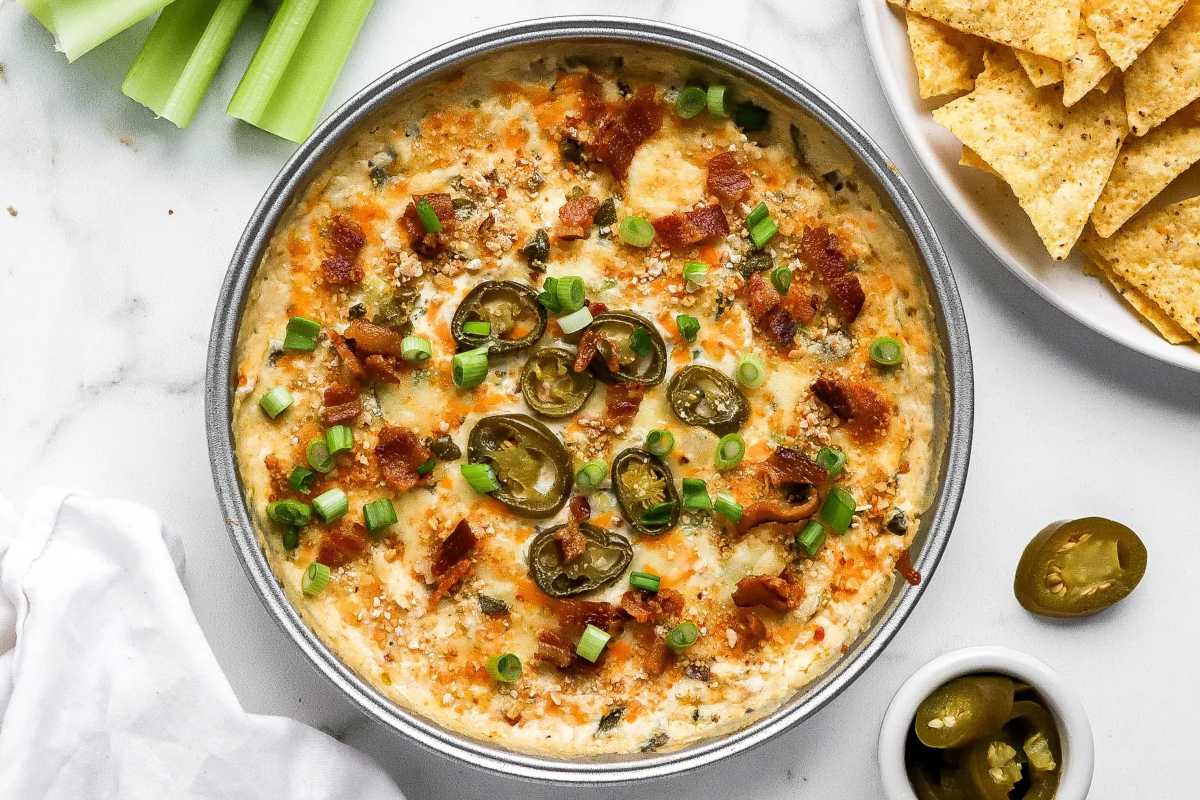 Healthy Jalapeno Popper Dip Recipe (Low Carb). 