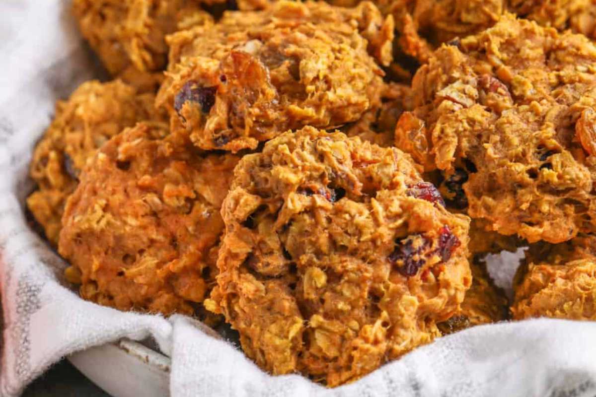 Healthy Pumpkin Oatmeal Breakfast Cookies.