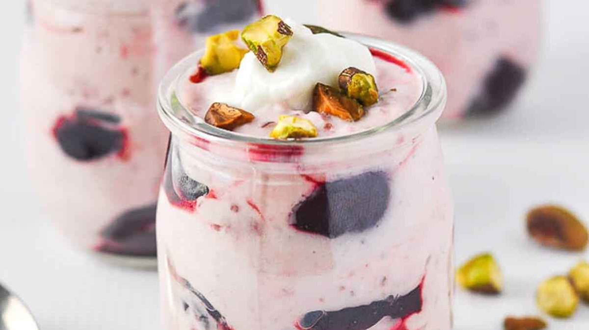 Light Cherry Yogurt Coconut Fool. 