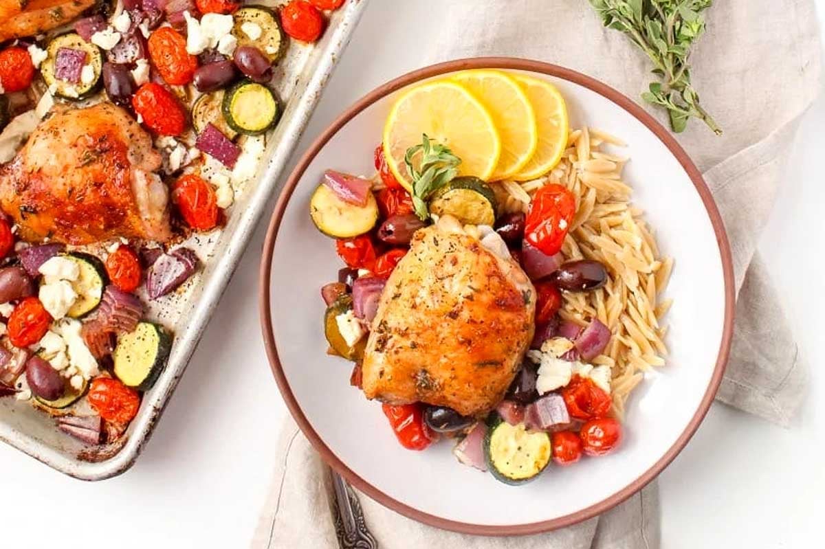 Mediterranean Chicken Thighs with Veggies. 