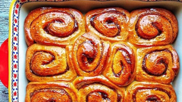 Homemade Cinnamon Rolls With Date Filling recipe by Nkechi Ajaeroh.