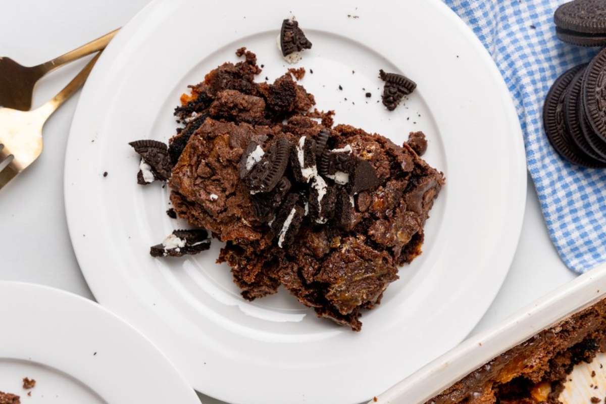 Oreo Dump Cake.
