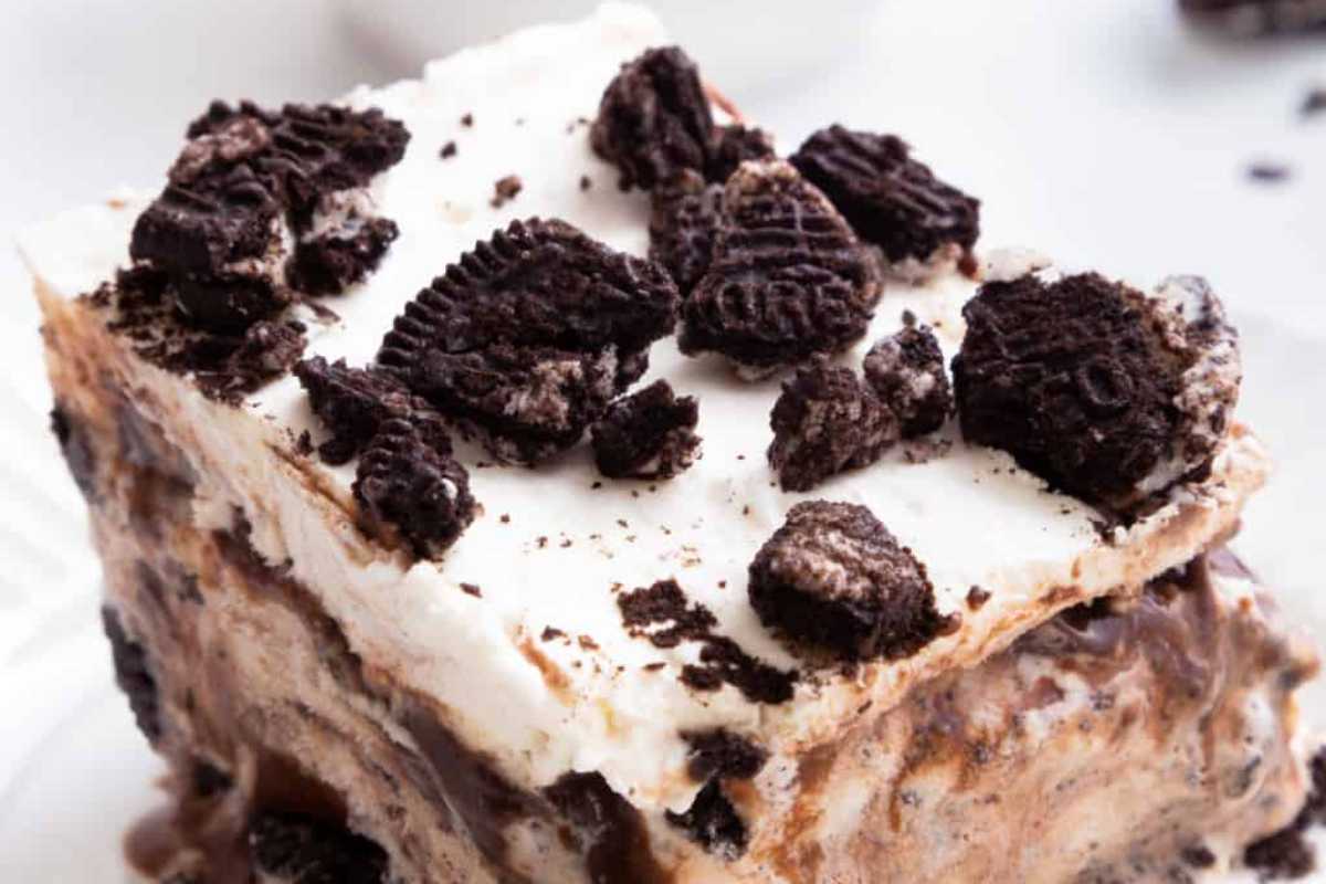 Oreo Ice Cream Cake. 