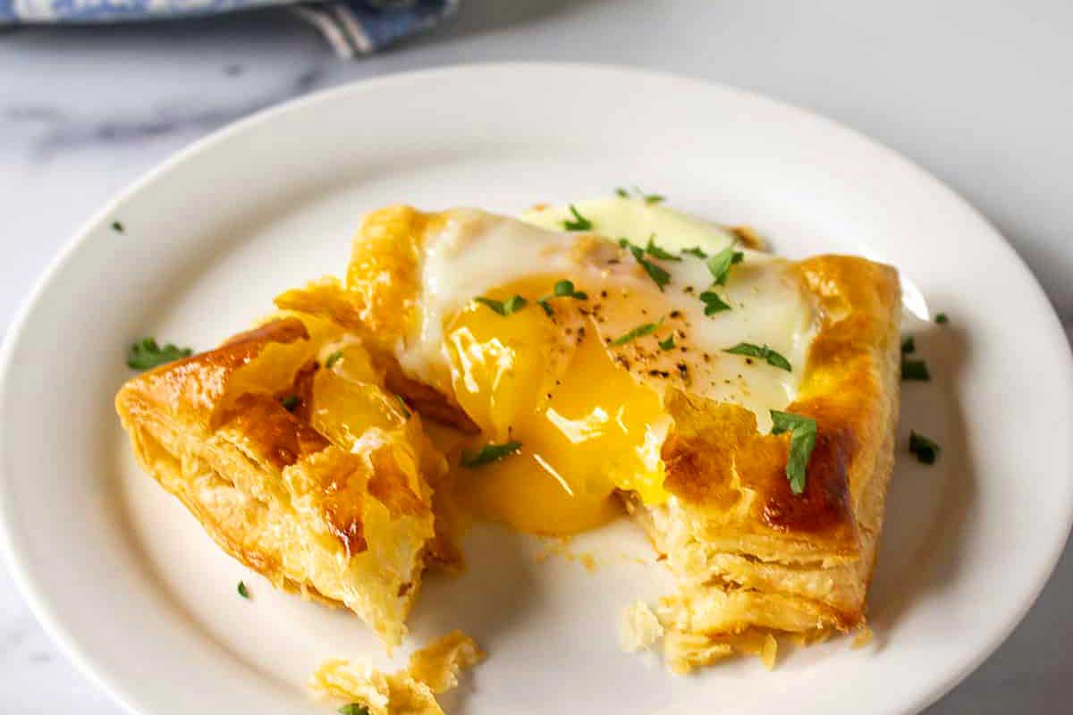 Puff Pastry Baked Eggs 3