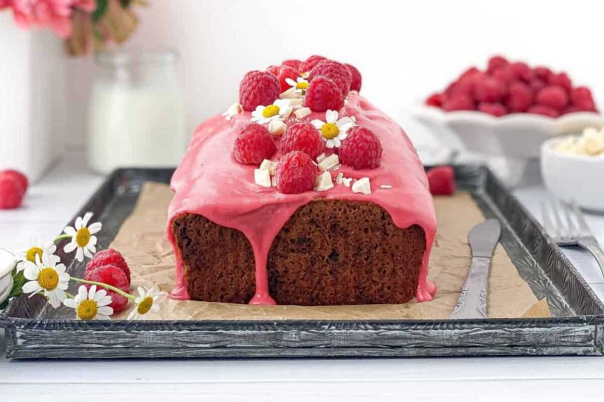Raspberry White Chocolate Loaf Cake. 