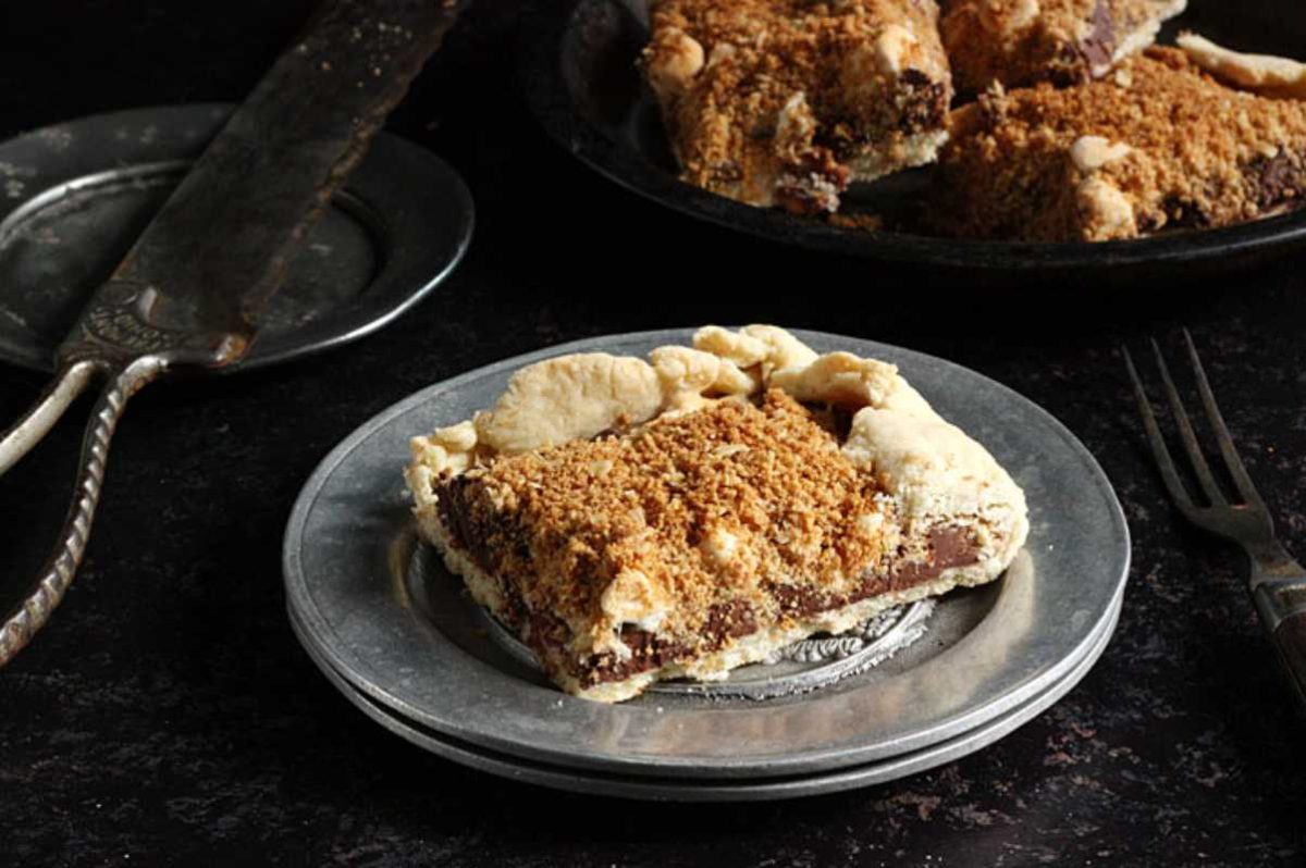 S'Mores Slab Pie. 