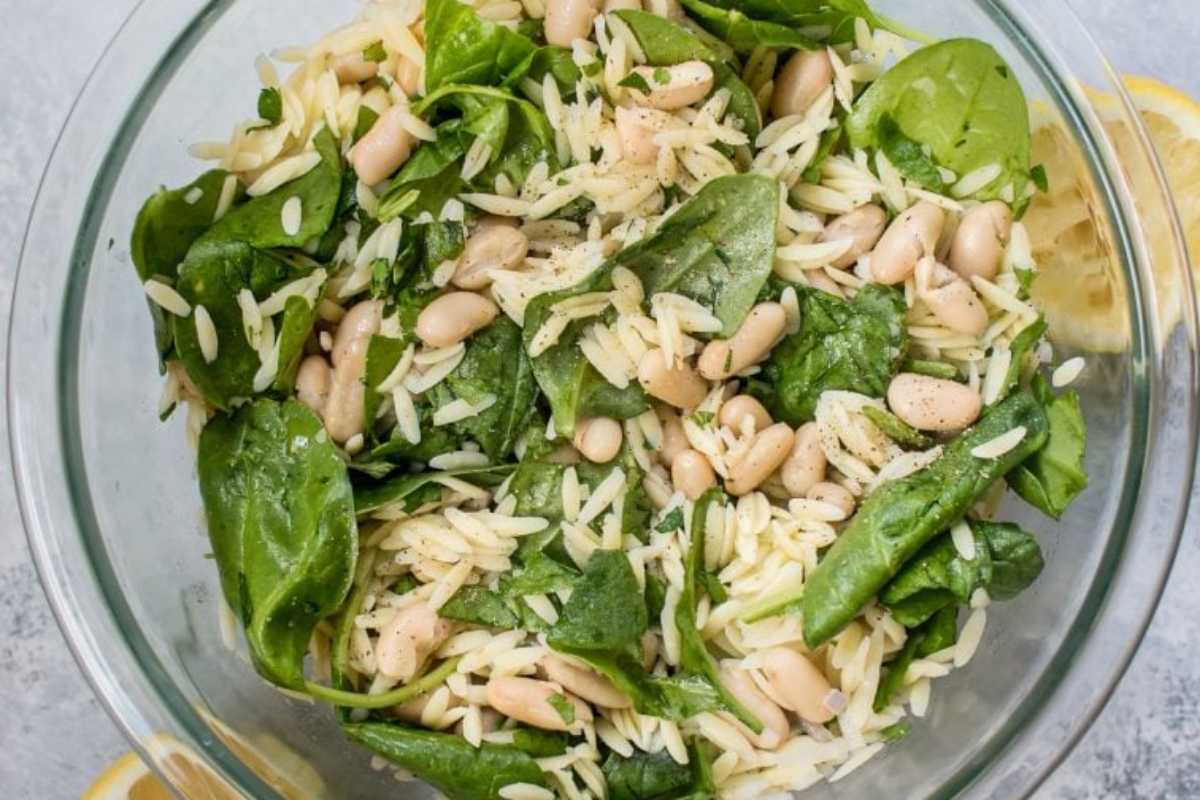 Spinach Orzo Salad With White Beans. 