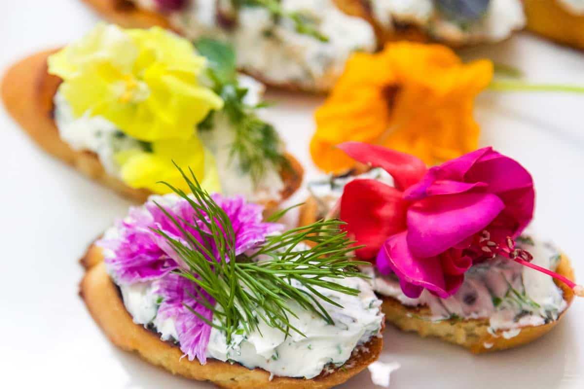 Spring Crostini Appetizers. 