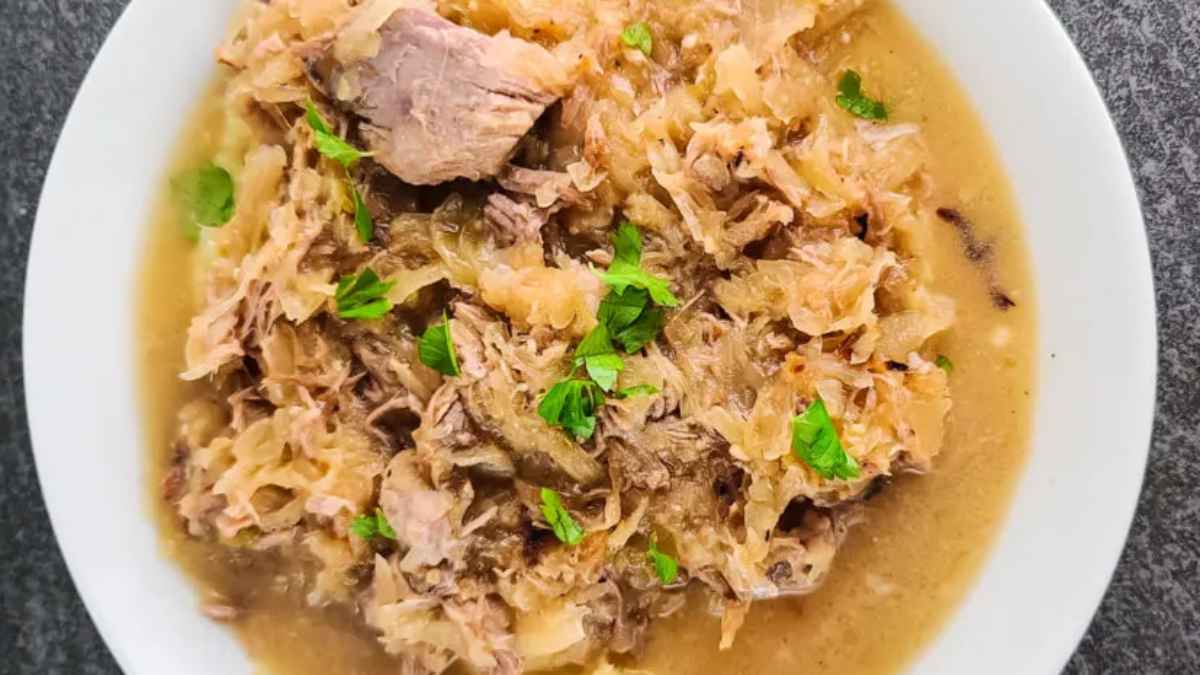 Stove Top Pork and Sauerkraut Recipe. 