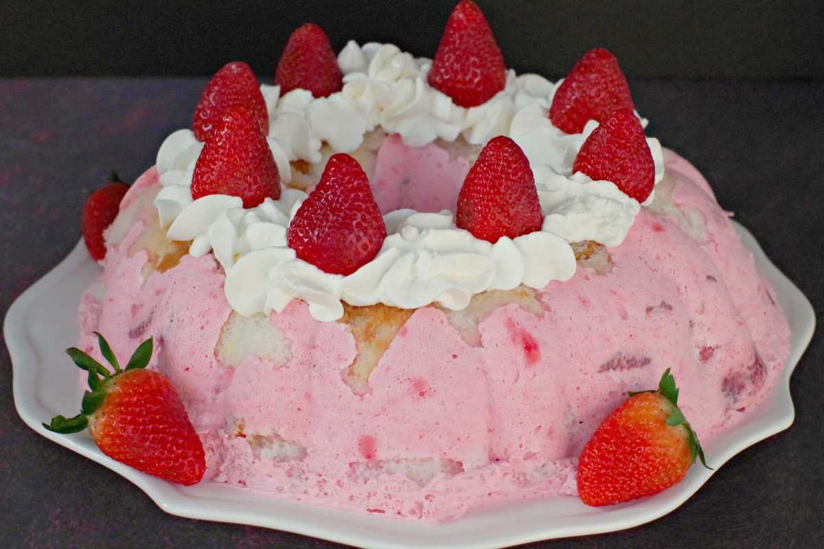 Strawberry Jello Angel Food Cake Dessert. 