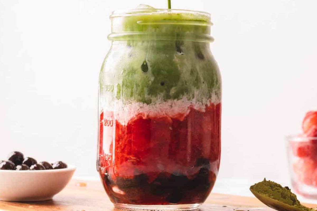 Strawberry Matcha Latte Recipe