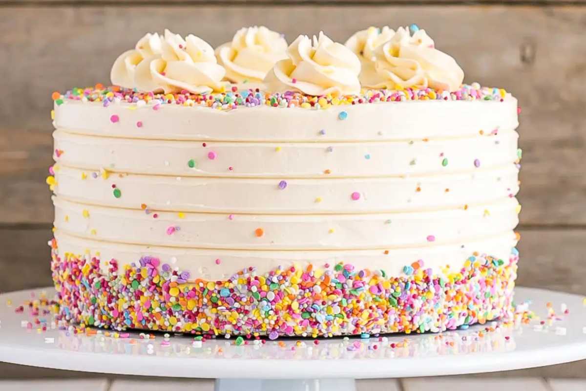 The Best Vanilla Cake Recipe (Reader Favorite!).