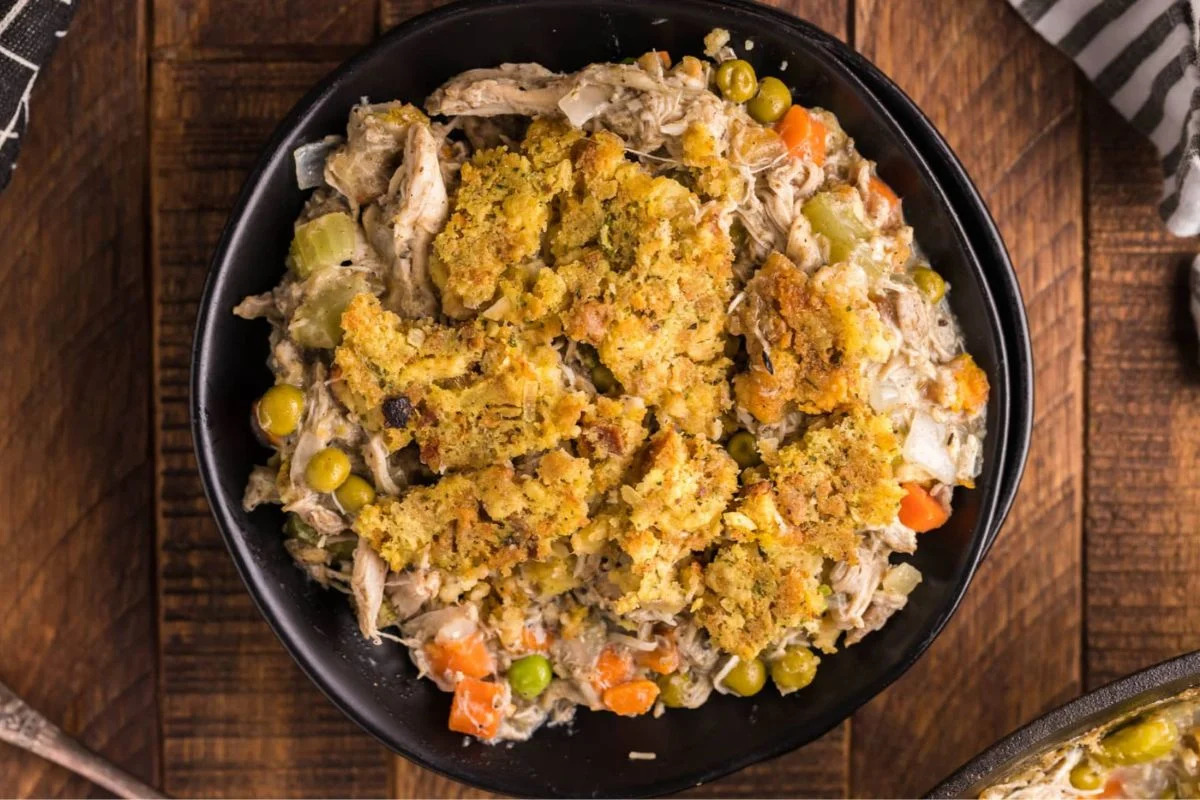 Turkey Pot Pie With Stuffing Crust